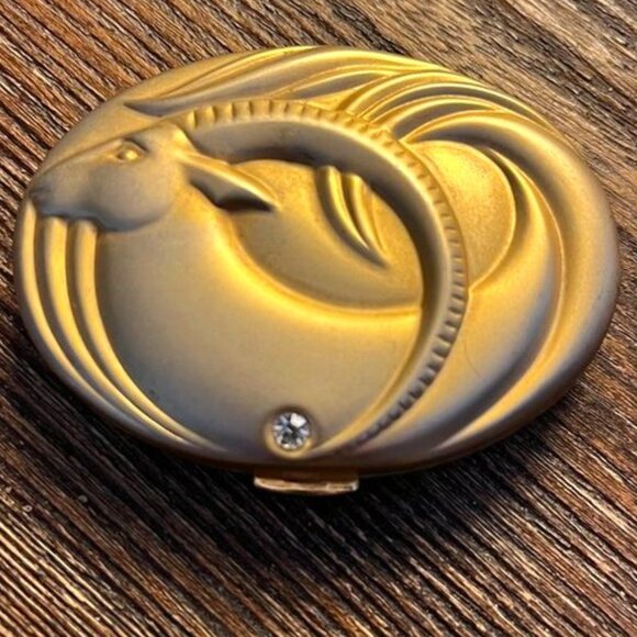 Estee Lauder Taurus Compact circa 1990's - Picture 1 of 4